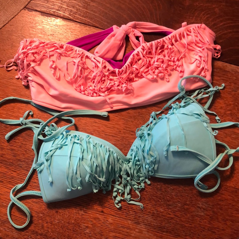 2 women’s large bikini tops